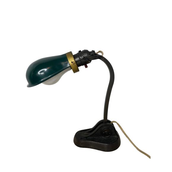 Vintage Desk Lamp With Original Green Enameled Hubbell Shade - Picture 7 of 9